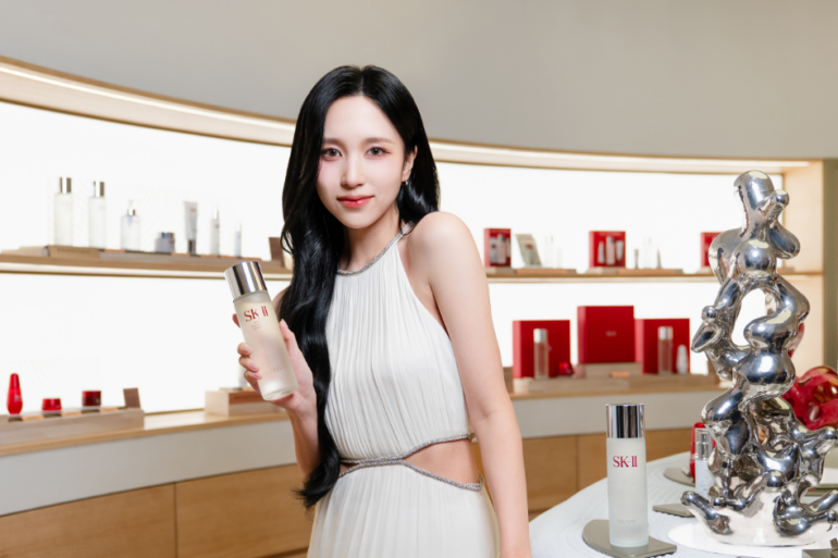 SK-II TWICE MINA
